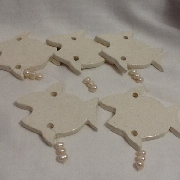 5 MANGO TREE STUDIOS 5 Ceramic Fish Freshwater Pearl Ornaments Decor Accent NEW - Picture 3 of 7